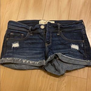 Hollister low-rise shorts